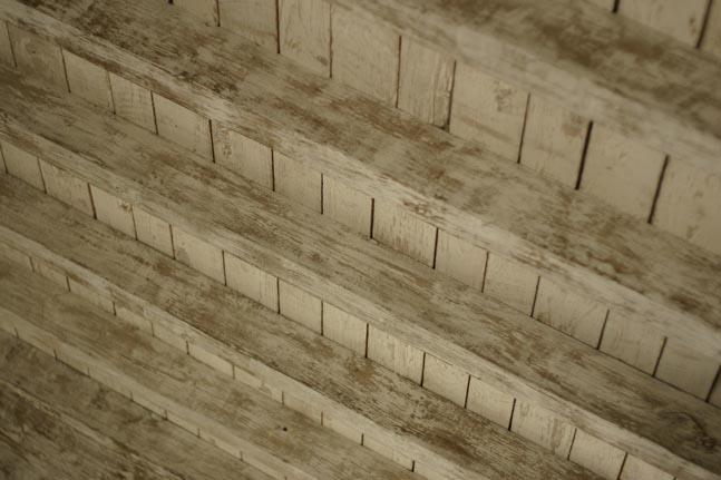 Plafond en bois, wooden ceiling